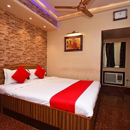 Oyo 2510 Near Camac Street Hotel Calcutta Exterior foto