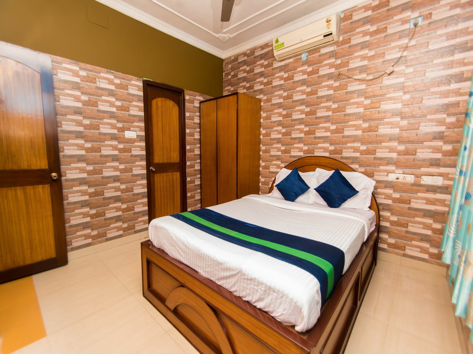 Oyo 2510 Near Camac Street Hotel Calcutta Exterior foto