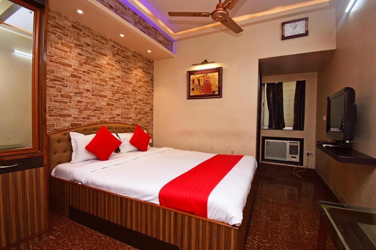 Oyo 2510 Near Camac Street Hotel Calcutta Exterior foto