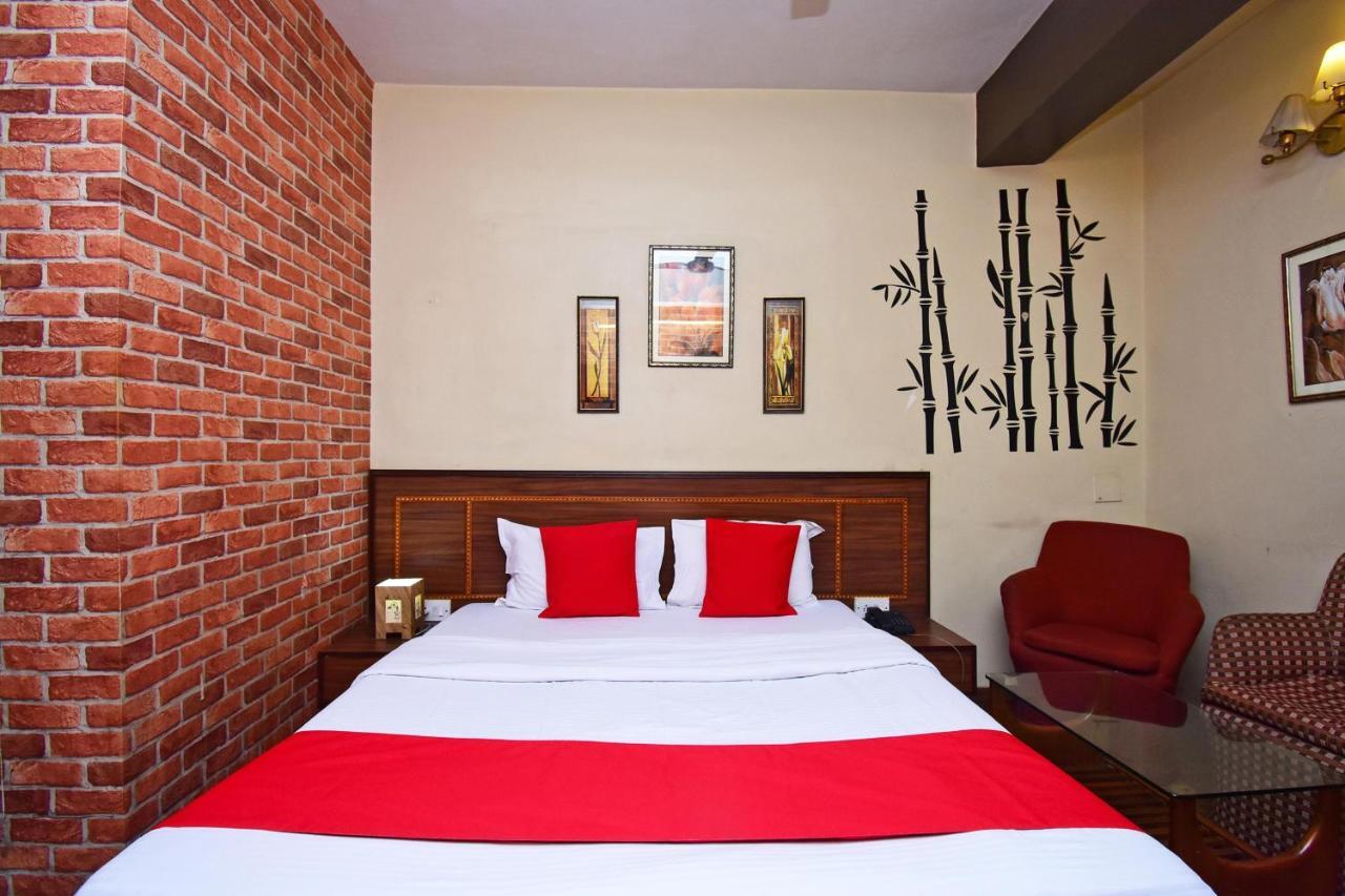 Oyo 2510 Near Camac Street Hotel Calcutta Exterior foto
